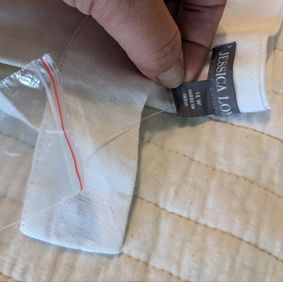 Jessica London button/zip linen Capri pants, size 14w, brand new - Picture 2 of 3